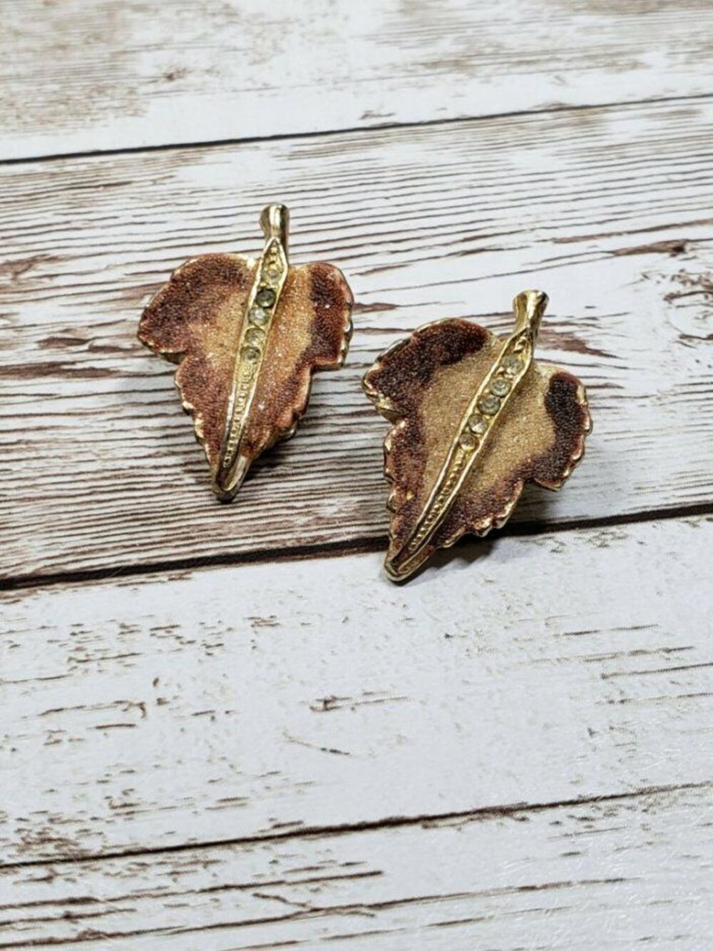 Vintage Clip On Earrings Leaf Earrings with Gold/Red Dusted Texture